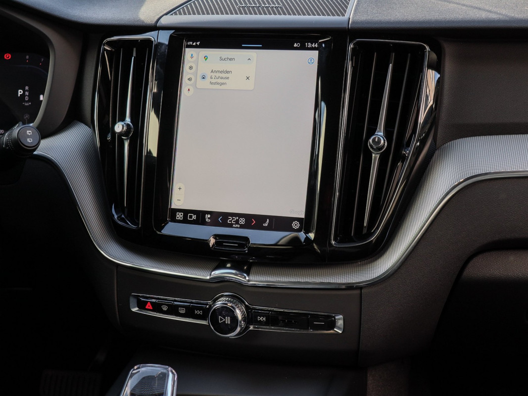 Volvo XC60 B4 (B) - SUV/Off-road - Weiss - Gebrauchtwagen - Bild 9