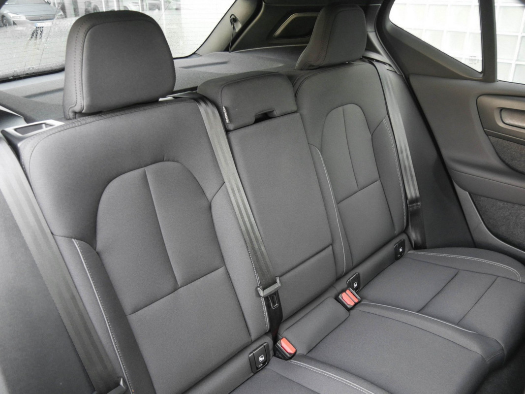 Volvo XC40 - SUV/Off-road - Grün - Gebrauchtwagen - Bild 5