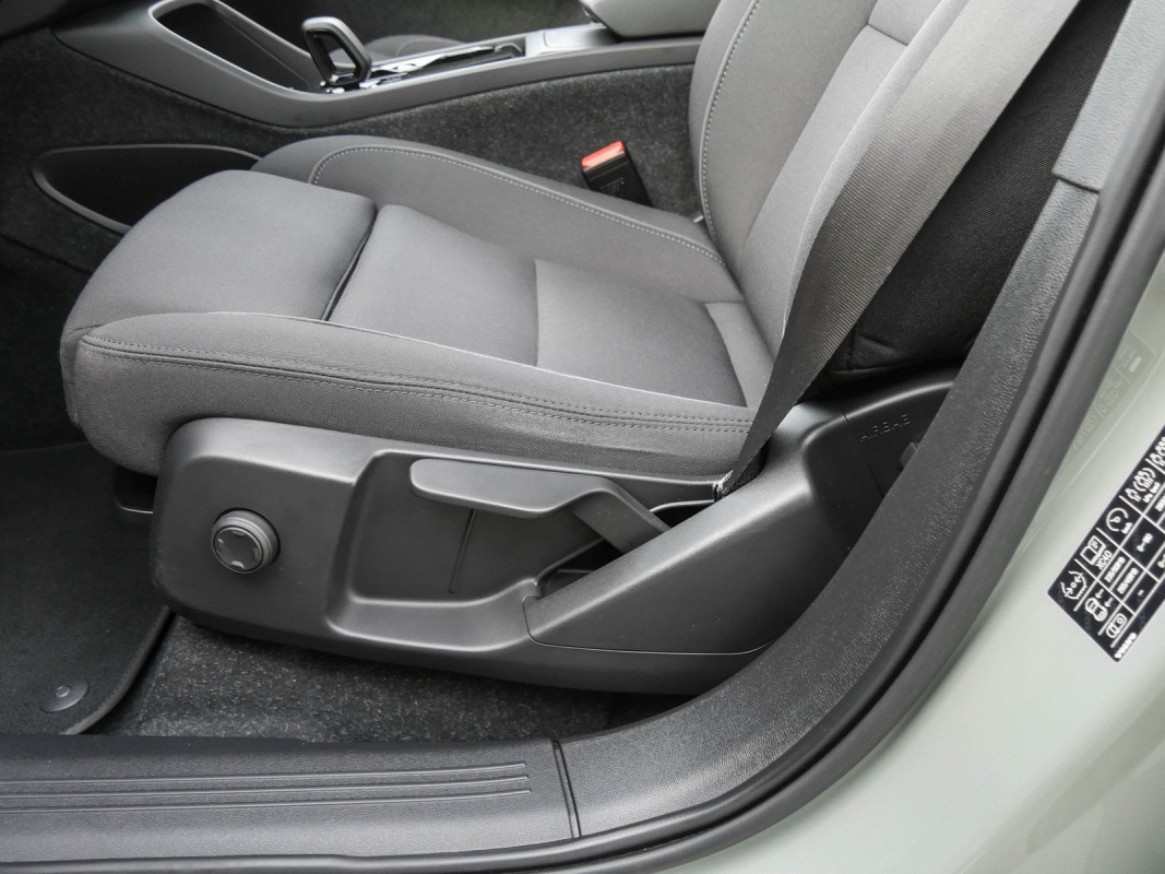 Volvo XC40 - SUV/Off-road - Grün - Gebrauchtwagen - Bild 15