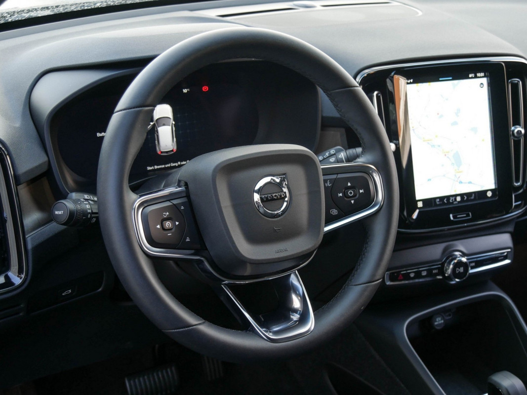 Volvo XC40 - SUV/Off-road - Schwarz - Gebrauchtwagen - Bild 10