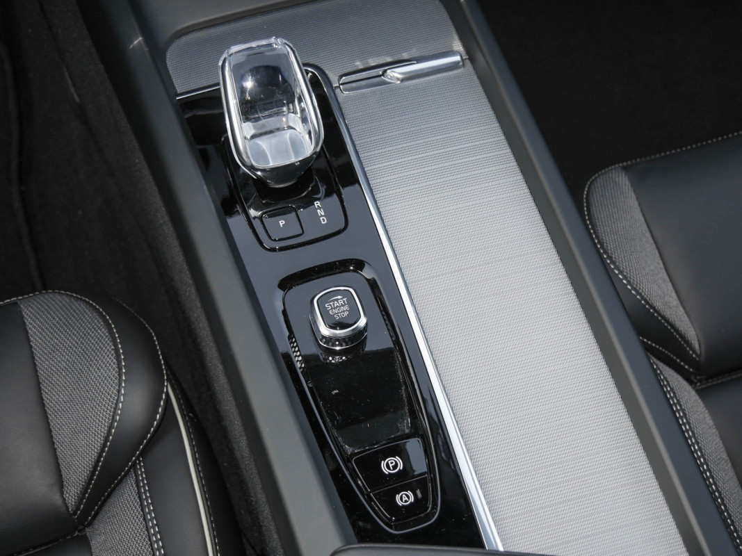 Volvo XC60 - SUV/Off-road - Schwarz - Gebrauchtwagen - Bild 11