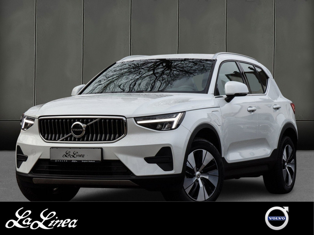Volvo XC40 T4 - SUV/Off-road - Weiss - Gebrauchtwagen - Bild 1