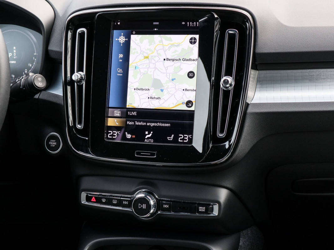 Volvo XC40 T4 - SUV/Off-road - Weiss - Gebrauchtwagen - Bild 9