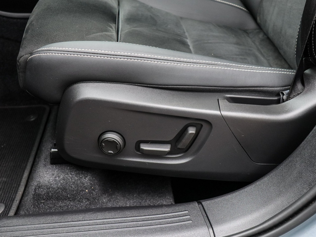 Volvo XC40 T5 - SUV/Off-road - Grau - Gebrauchtwagen - Bild 14