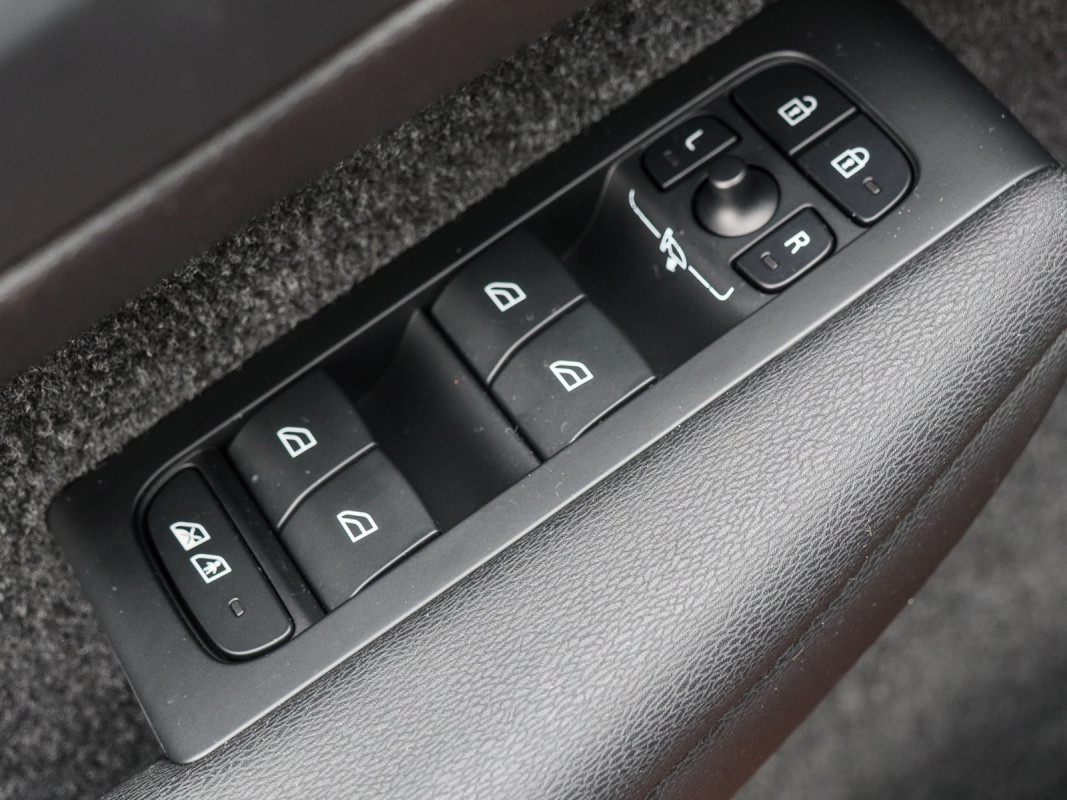 Volvo XC40 P8 - SUV/Off-road - Schwarz - Gebrauchtwagen - Bild 15