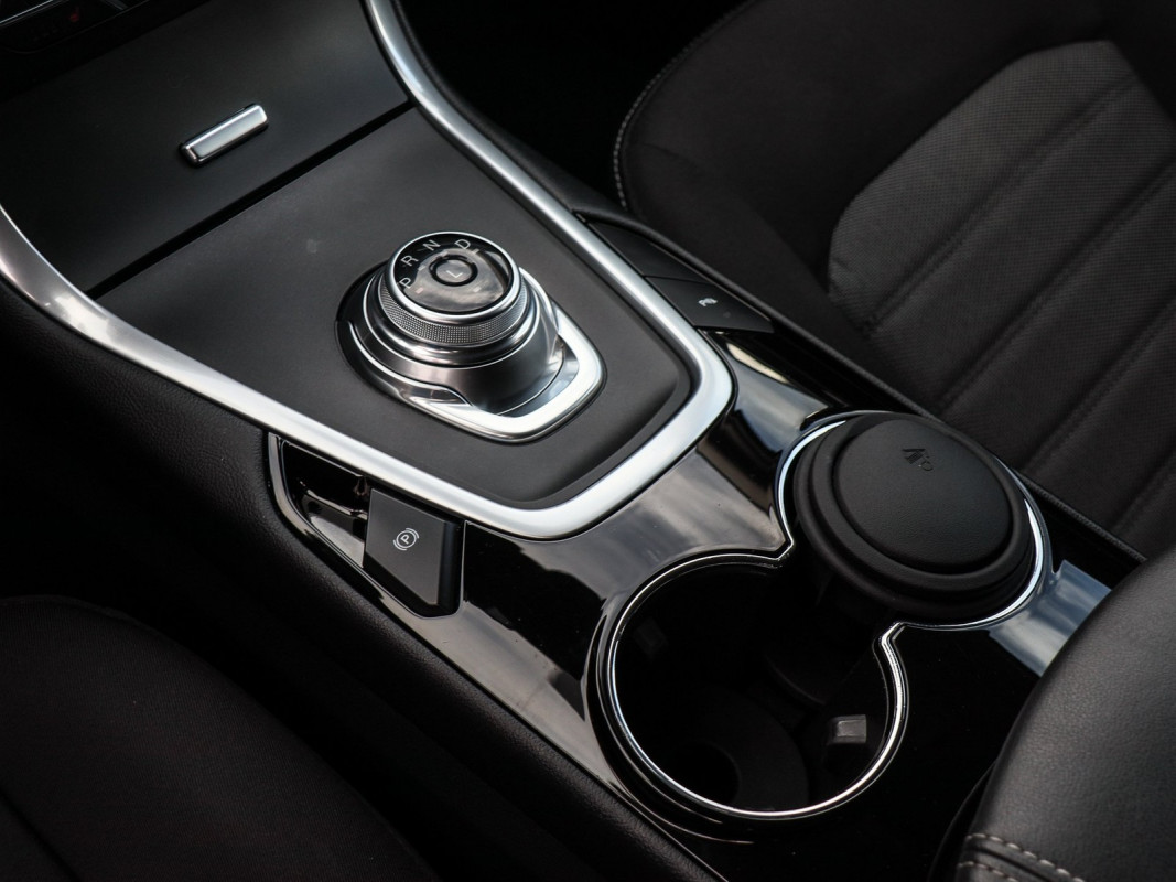 Ford S-MAX Titanium - Van/Minibus - Blau - Gebrauchtwagen - Bild 12