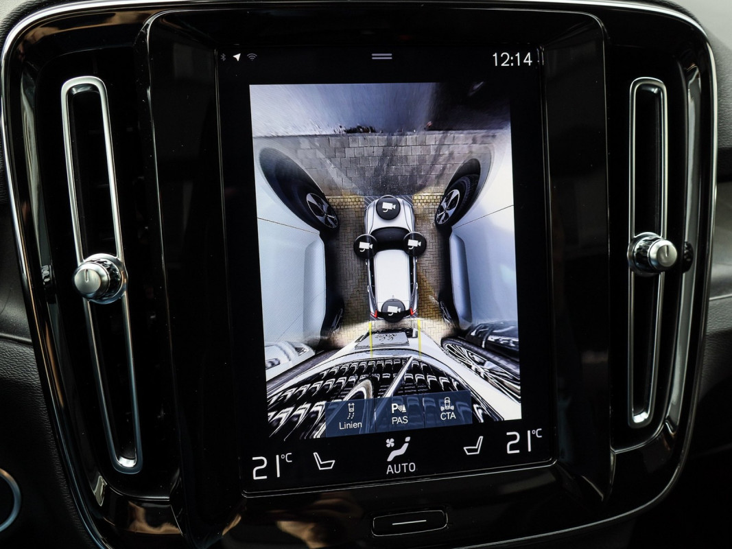 Volvo XC40 T4 Recharge - SUV/Off-road - Weiss - Gebrauchtwagen - Bild 14