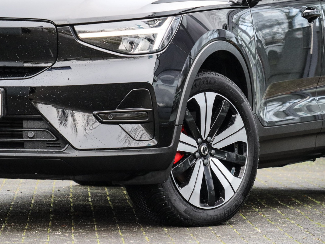 Volvo C40 Core - SUV/Off-road - Schwarz - Gebrauchtwagen - Bild 6