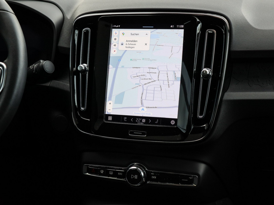 Volvo C40 Core - SUV/Off-road - Schwarz - Gebrauchtwagen - Bild 9