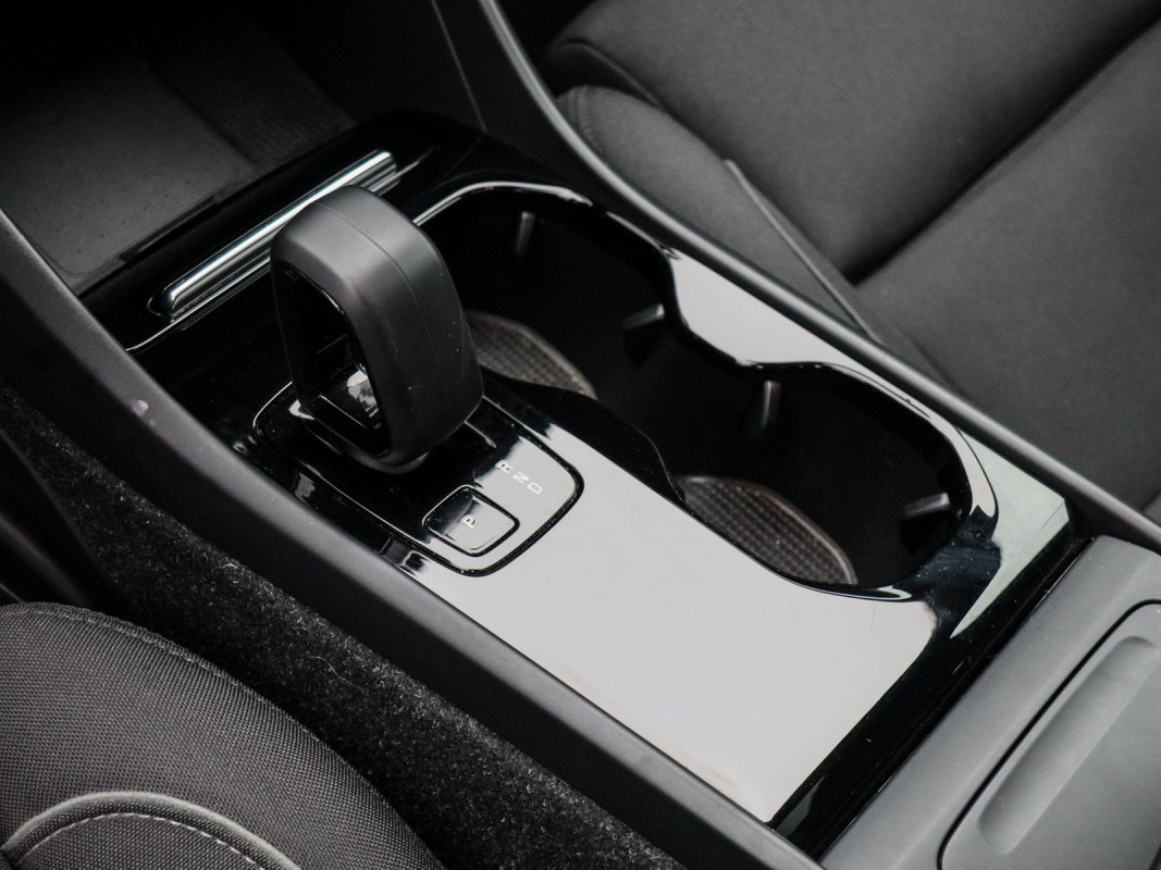 Volvo C40 Twin Motor - SUV/Off-road - Schwarz - Gebrauchtwagen - Bild 11