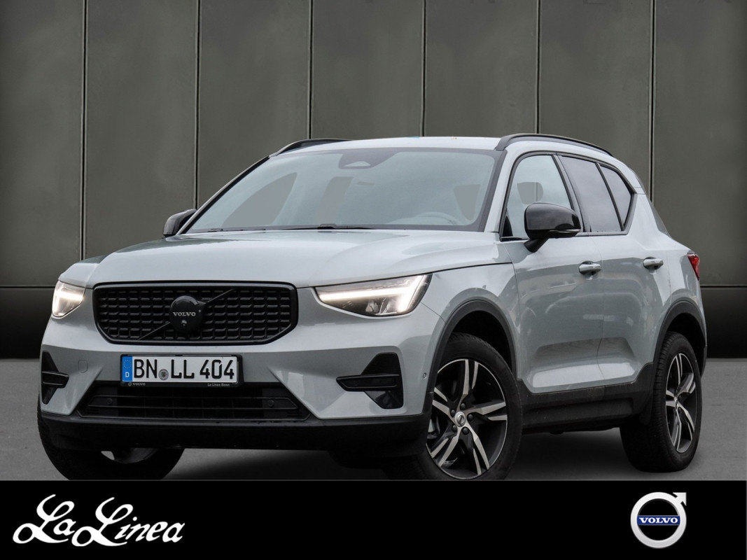 Volvo XC40 B3 - SUV/Off-road - Grau - Gebrauchtwagen - Bild 1