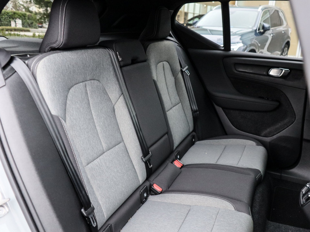 Volvo XC40 B3 - SUV/Off-road - Grau - Gebrauchtwagen - Bild 5