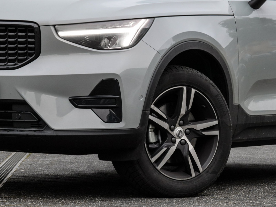 Volvo XC40 B3 - SUV/Off-road - Grau - Gebrauchtwagen - Bild 6