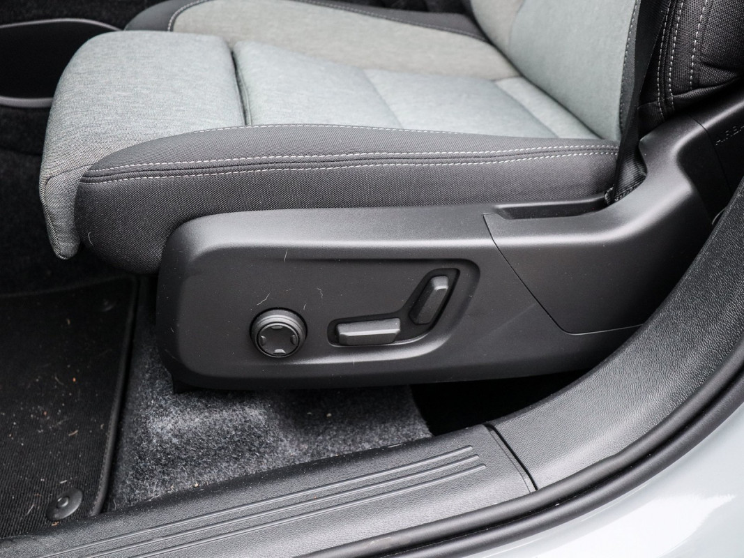 Volvo XC40 B3 - SUV/Off-road - Grau - Gebrauchtwagen - Bild 14