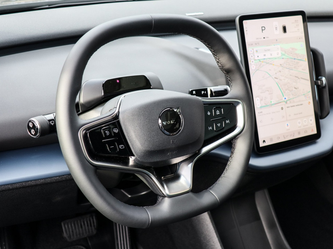 Volvo EX30 Single Motor Extended Range - SUV/Off-road - Schwarz - Gebrauchtwagen - Bild 10