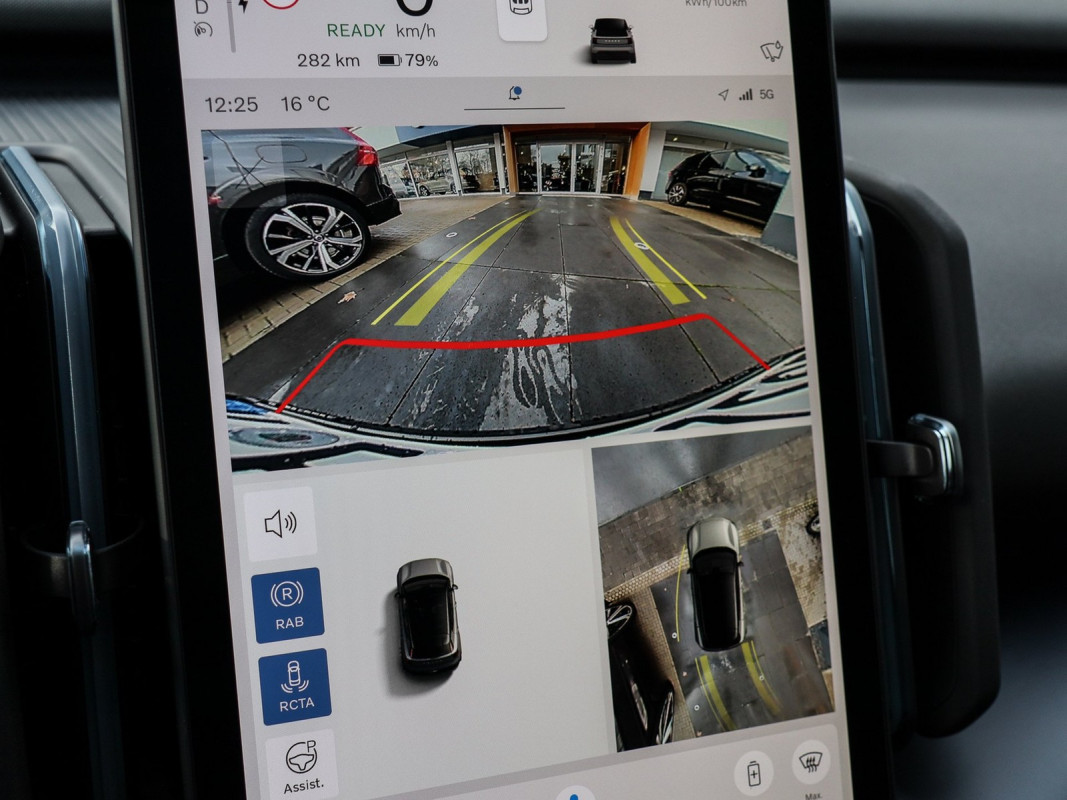 Volvo EX30 Single Motor Extended Range - SUV/Off-road - Schwarz - Gebrauchtwagen - Bild 13