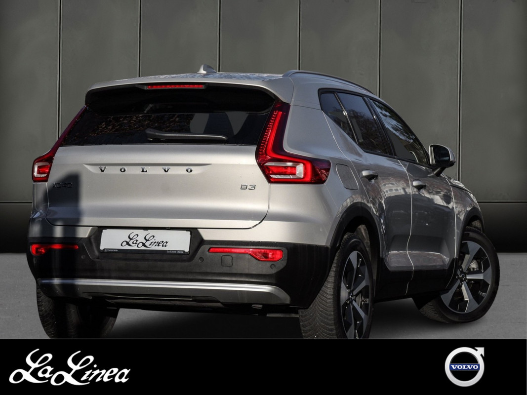 Volvo XC40 B3 (B) - SUV/Off-road - Silber - Gebrauchtwagen - Bild 2