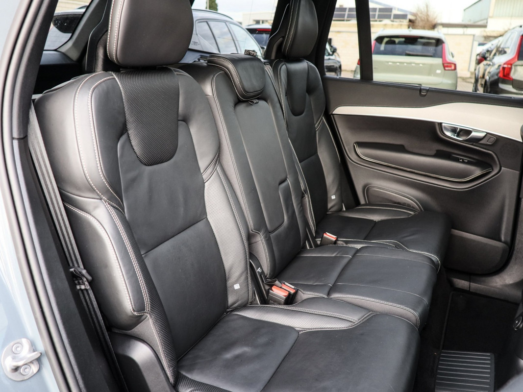Volvo XC90 T8 Recharge AWD Plus Dark - SUV/Off-road - Grau - Gebrauchtwagen - Bild 5