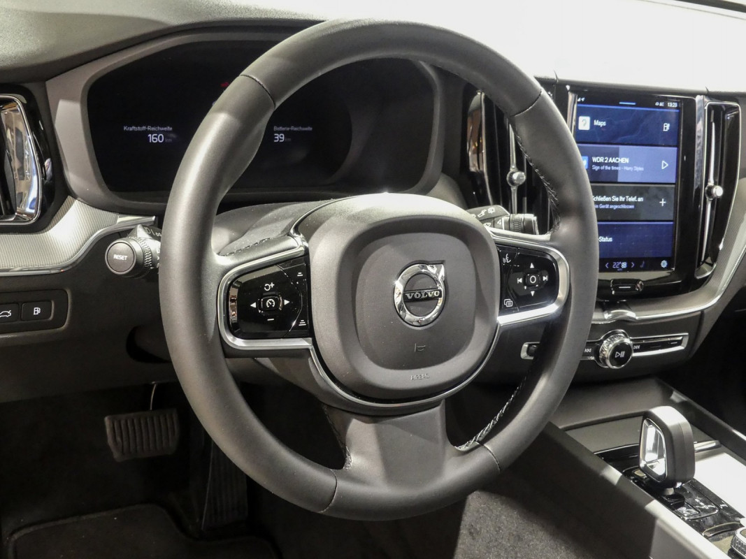 Volvo XC60 T6 AWD Recharge - SUV/Off-road - Grau - Gebrauchtwagen - Bild 14