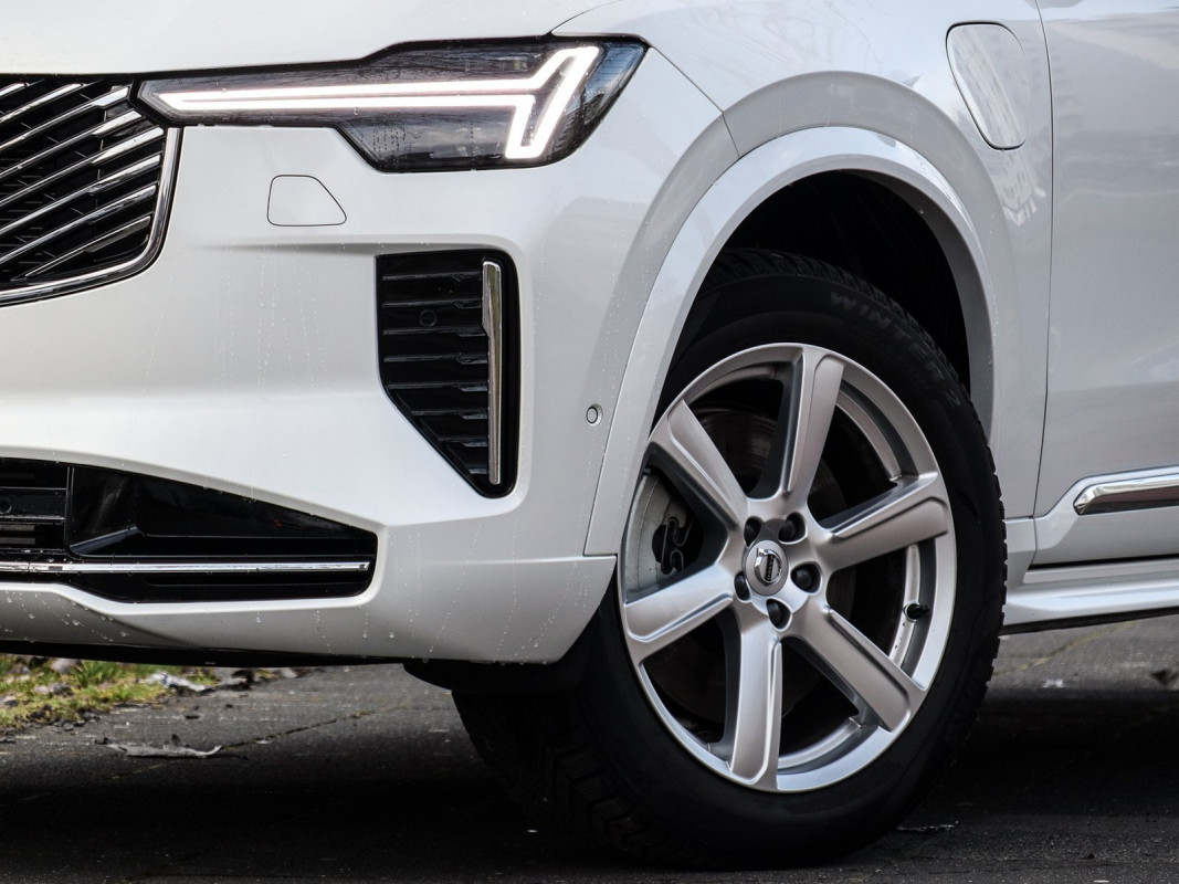 Volvo XC90 T8 Recharge AWD - SUV/Off-road - Weiss - Gebrauchtwagen - Bild 6