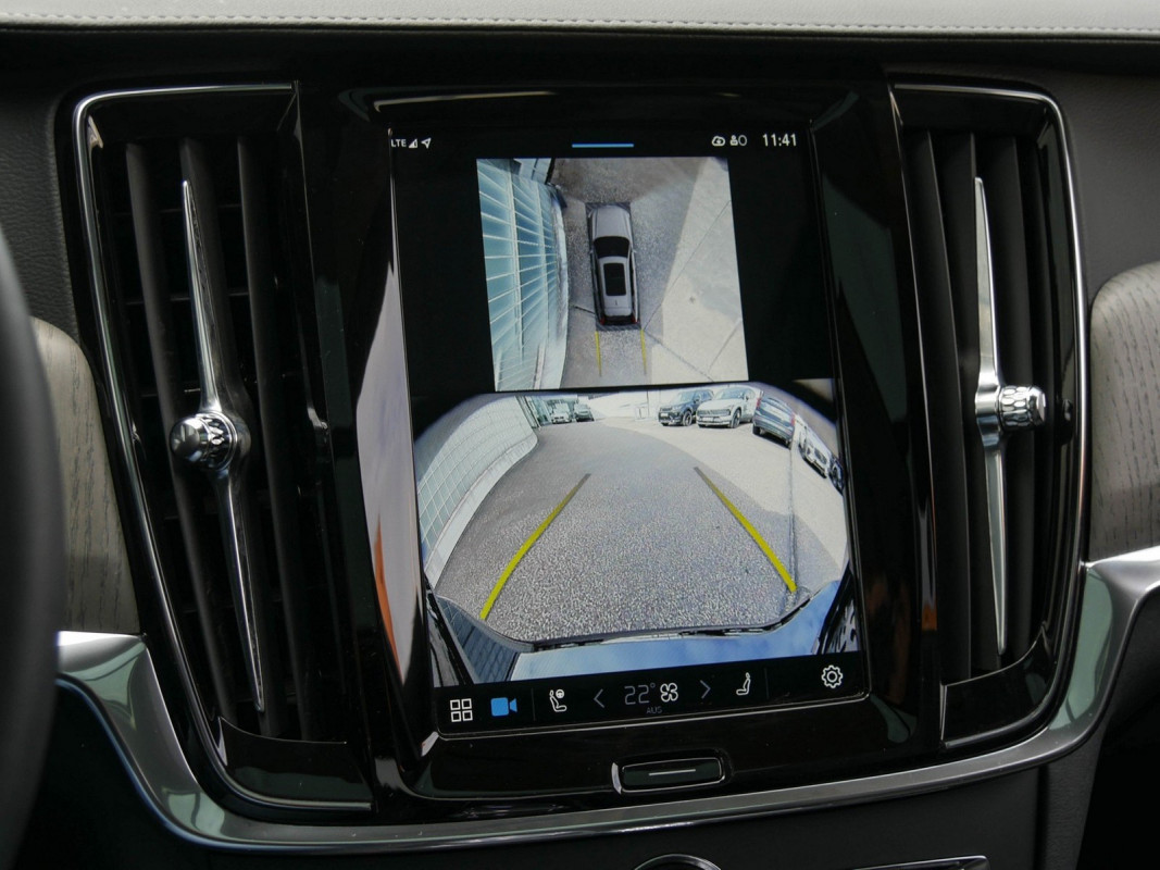Volvo V90 T8 Recharge AWD - Kombi - Schwarz - Gebrauchtwagen - Bild 13