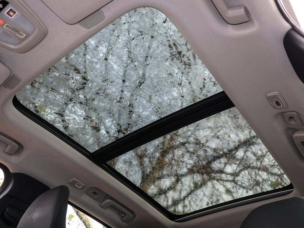 Volvo XC90 T8 AWD Recharge - SUV/Off-road - Grau - Gebrauchtwagen - Bild 13