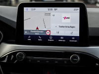 Ford Kuga - SUV/Off-road - Weiss - Gebrauchtwagen - Bild 9