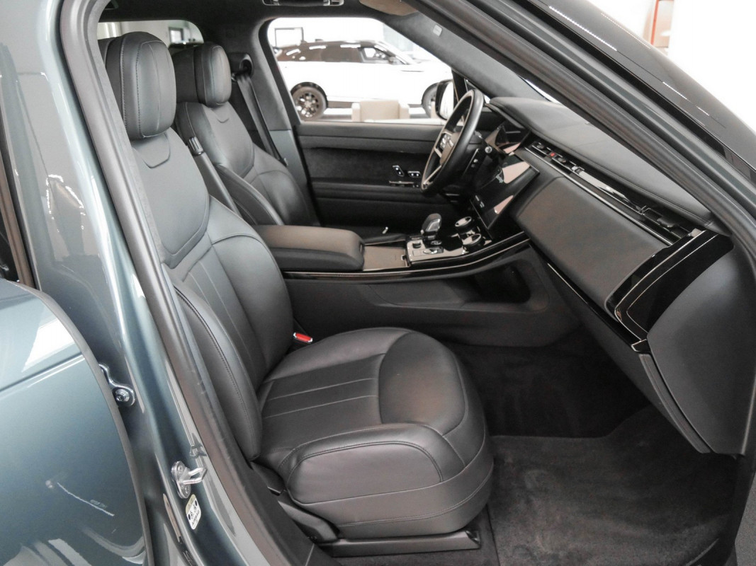 Land Rover Range Rover Sport P530 First Edition - SUV/Off-road - Grün - Gebrauchtwagen - Bild 5