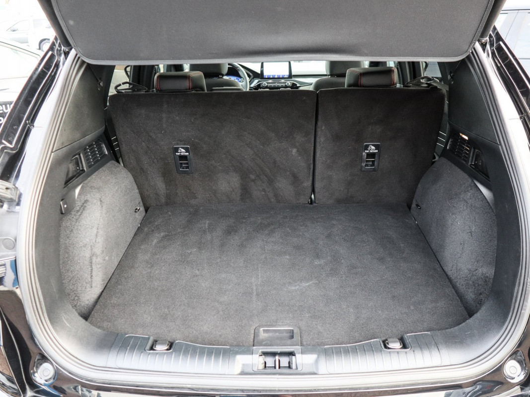 Ford Kuga PHEV ST-Line X, Winter P., Panorama D., ALU 20" - SUV/Off-road - Schwarz - Gebrauchtwagen - Bild 13