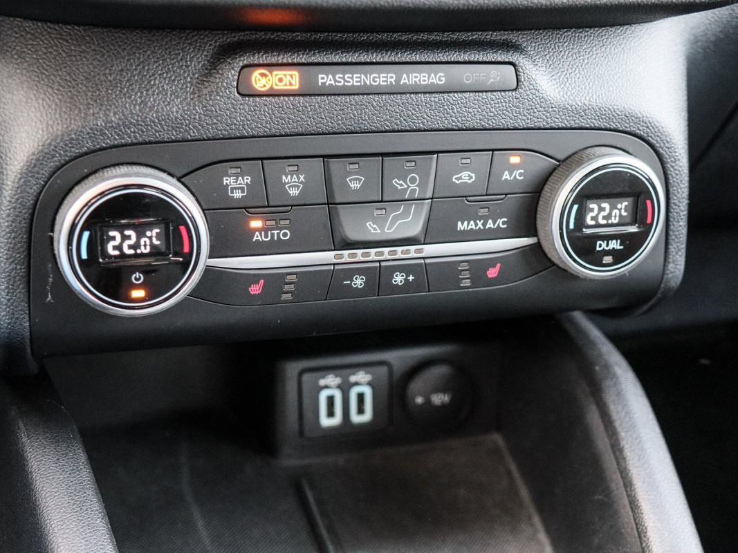 Ford Kuga - SUV/Off-road - Weiss - Gebrauchtwagen - Bild 10