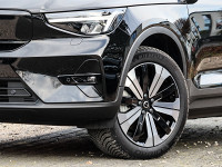 Volvo C40 Twin Motor - SUV/Off-road - Schwarz - Gebrauchtwagen - Bild 6