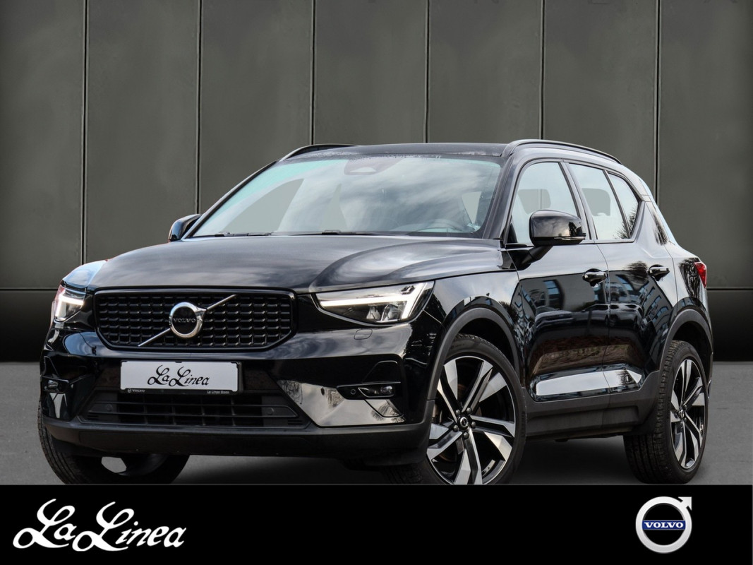 Volvo XC40 B4 AWD - SUV/Off-road - Schwarz - Gebrauchtwagen - Bild 1