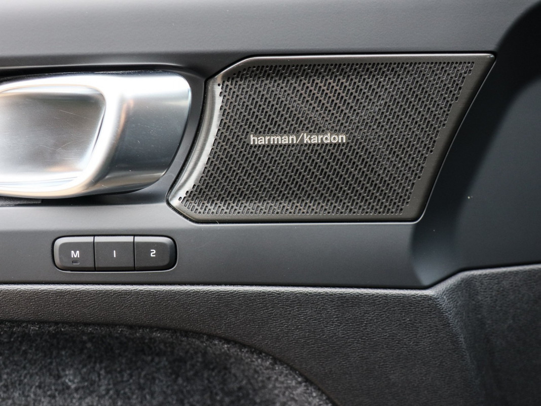 Volvo C40 Twin Motor - SUV/Off-road - Schwarz - Gebrauchtwagen - Bild 15