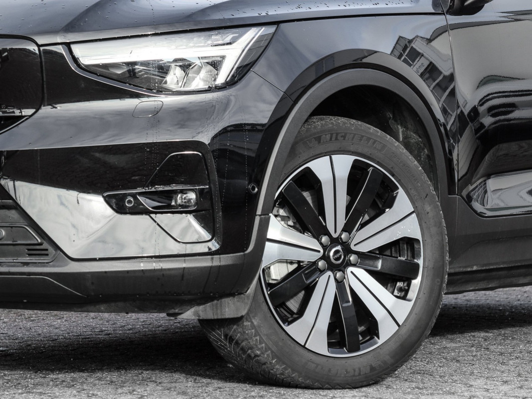 Volvo XC40 - SUV/Off-road - Schwarz - Gebrauchtwagen - Bild 6