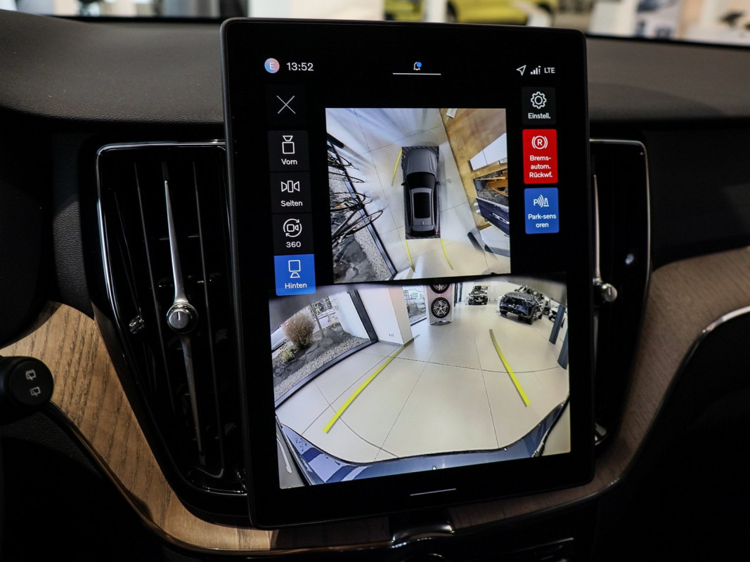 Volvo XC60 Recharge Plug-In Hybrid AWD - SUV/Off-road - Blau - Neuwagen - Bild 11