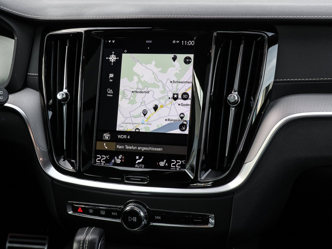 Volvo V60 T6 AWD - Kombi - Weiss - Gebrauchtwagen - Bild 9