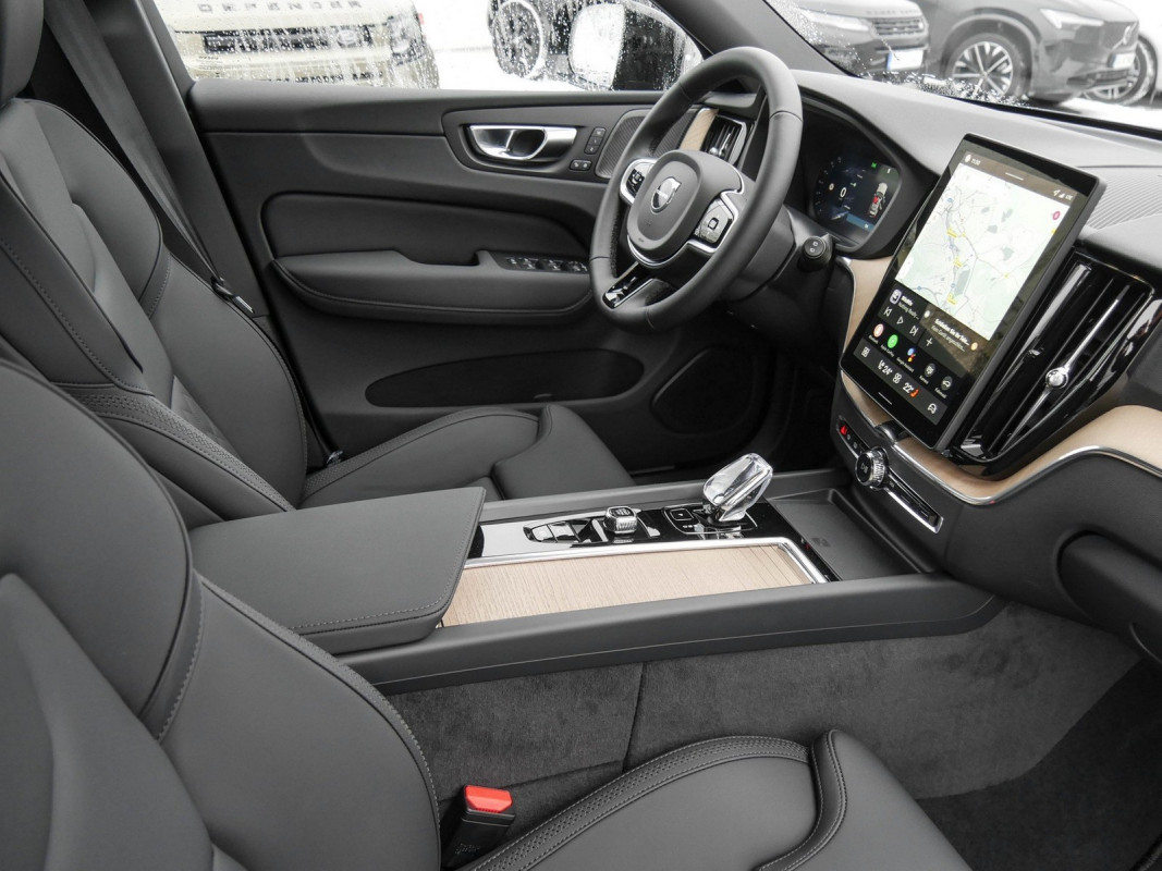 Volvo XC60 - SUV/Off-road - Blau - Gebrauchtwagen - Bild 3