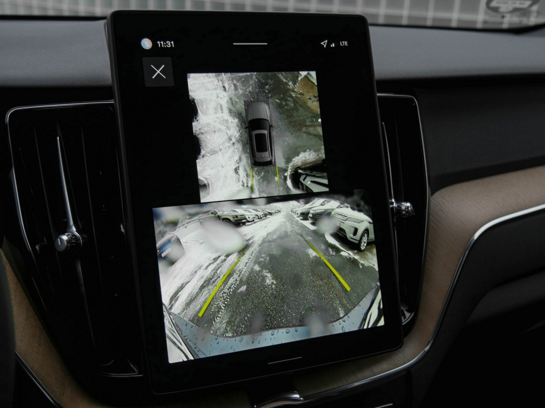 Volvo XC60 - SUV/Off-road - Blau - Gebrauchtwagen - Bild 12