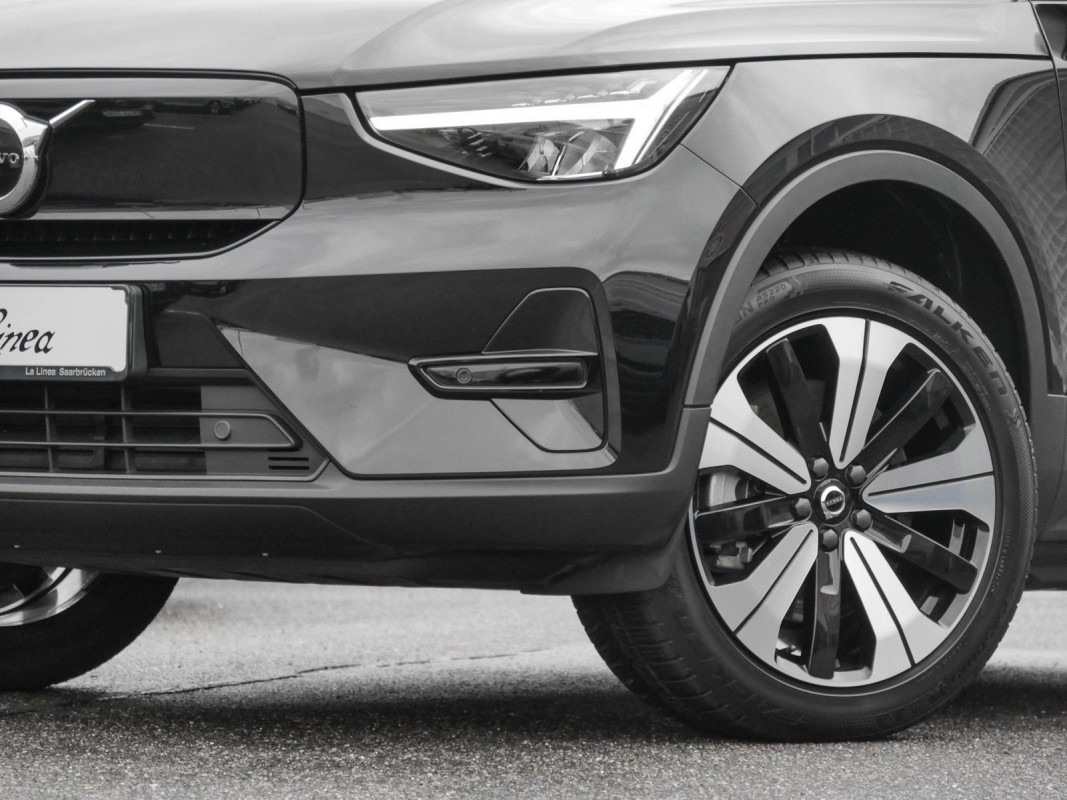 Volvo XC40 - SUV/Off-road - Schwarz - Gebrauchtwagen - Bild 6