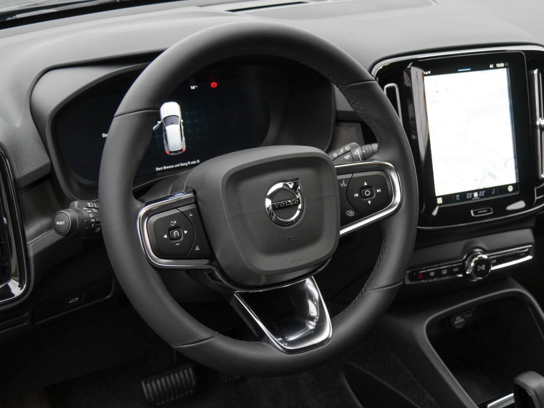 Volvo XC40 - SUV/Off-road - Schwarz - Gebrauchtwagen - Bild 10