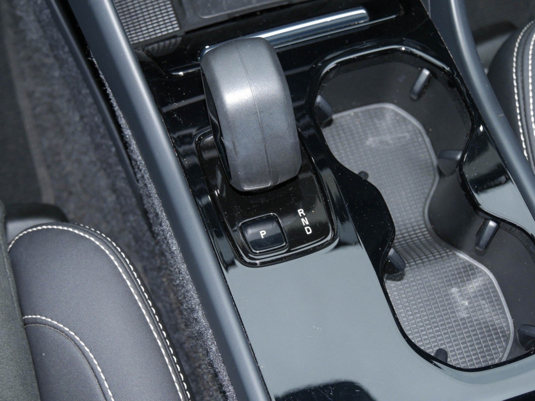 Volvo XC40 - SUV/Off-road - Schwarz - Gebrauchtwagen - Bild 11