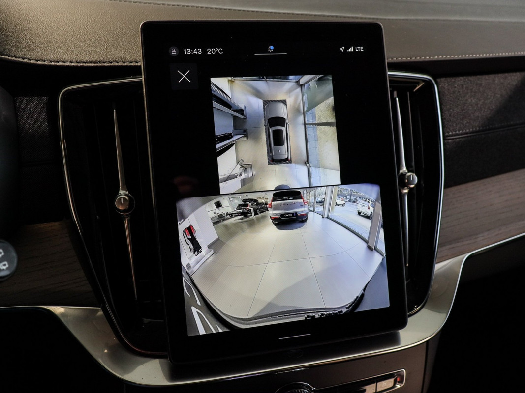 Volvo XC90 T8 AWD Reskin - SUV/Off-road - Blau - Gebrauchtwagen - Bild 13