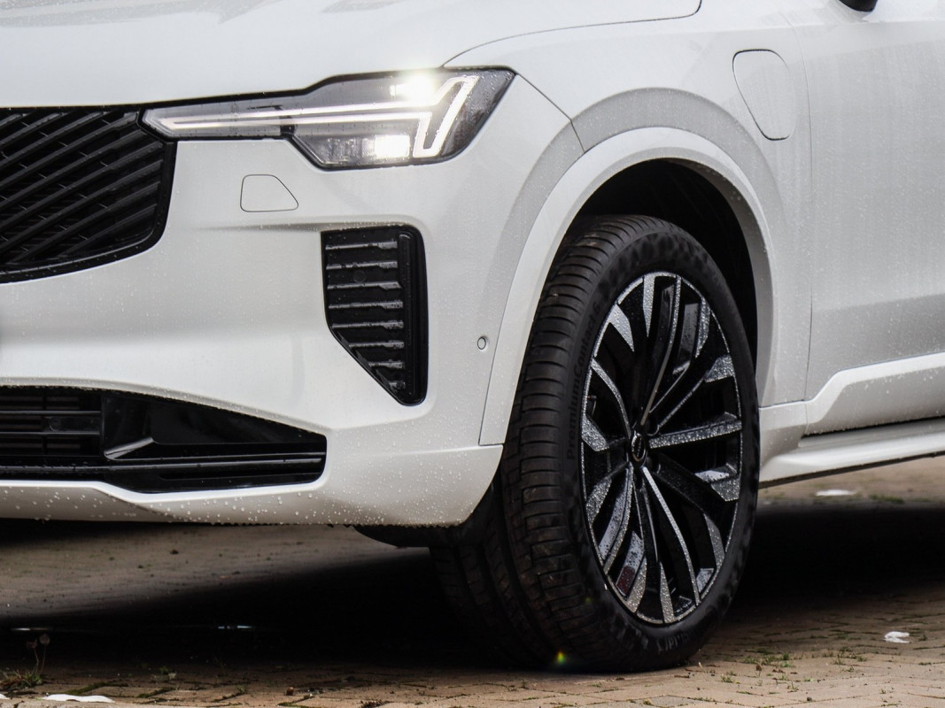 Volvo XC90 T8 AWD Reskin - SUV/Off-road - Weiss - Gebrauchtwagen - Bild 6