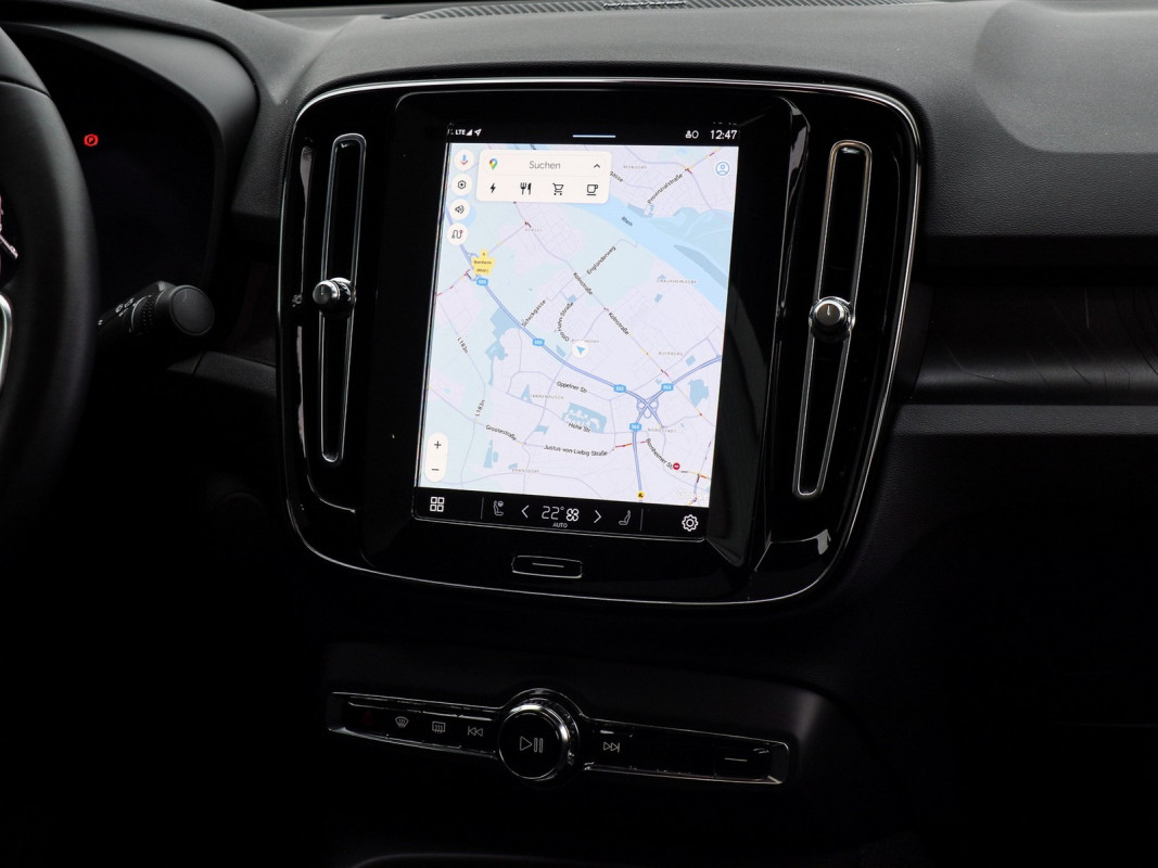 Volvo C40 Ultimate Recharge Pure Electric - SUV/Off-road - Grau - Gebrauchtwagen - Bild 9