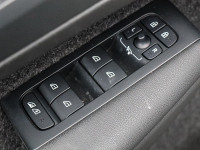 Volvo XC40 Plus Recharge Pure Elektrik AWD - SUV/Off-road - Weiss - Gebrauchtwagen - Bild 15