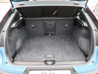 Volvo C40 Core Recharge Pure Electric - SUV/Off-road - Blau - Gebrauchtwagen - Bild 12