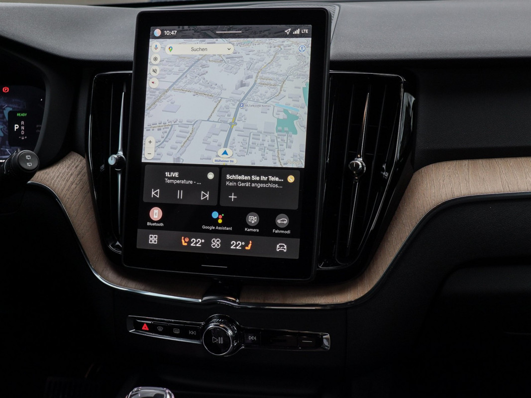 Volvo XC60 T6 - SUV/Off-road - Grün - Gebrauchtwagen - Bild 9