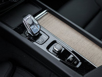 Volvo XC60 T6 Recharge AWD - SUV/Off-road - Silber - Gebrauchtwagen - Bild 11