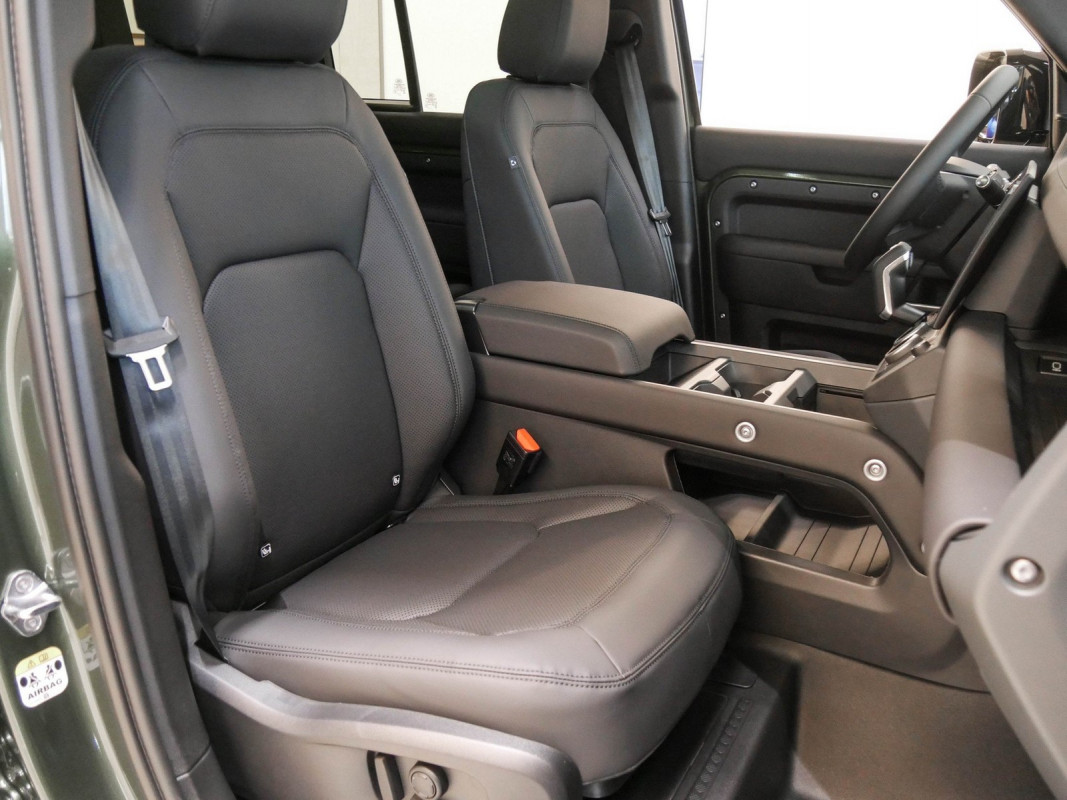 Land Rover Defender 110 D250 AWD X-DYNAMIC SE - SUV/Off-road - Grün - Neuwagen - Bild 15