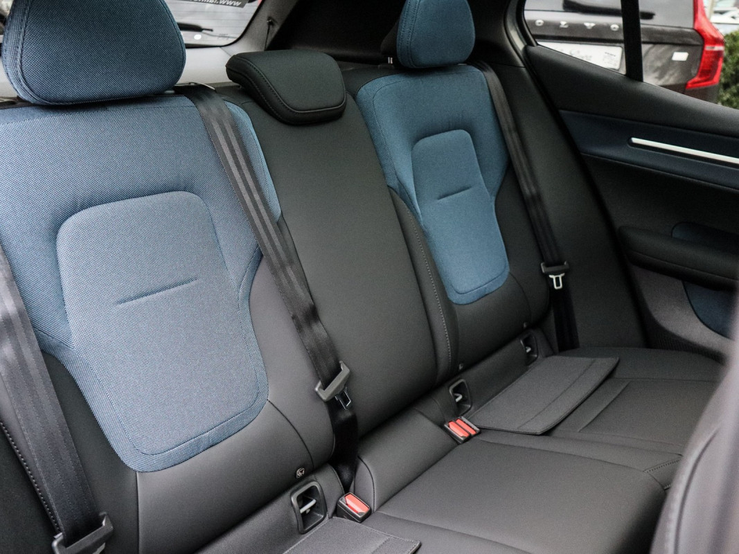 Volvo EX30 Ultra - SUV/Off-road - Grau - Gebrauchtwagen - Bild 5